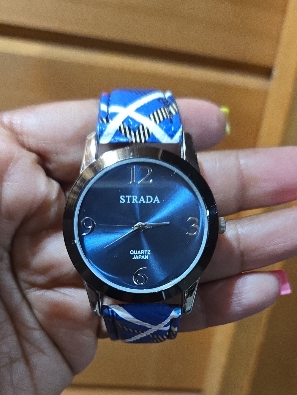 Strada Blue Dial Unusex  Watch with Patterned Blue Strap